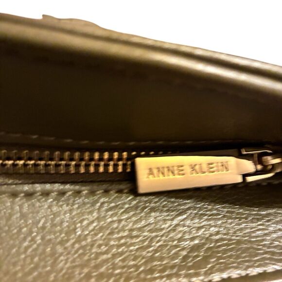 Women’s Ann Klein Olive Green Purse. Gold Hardware. Blue Lining. 10”x10”x4” - Picture 9 of 12